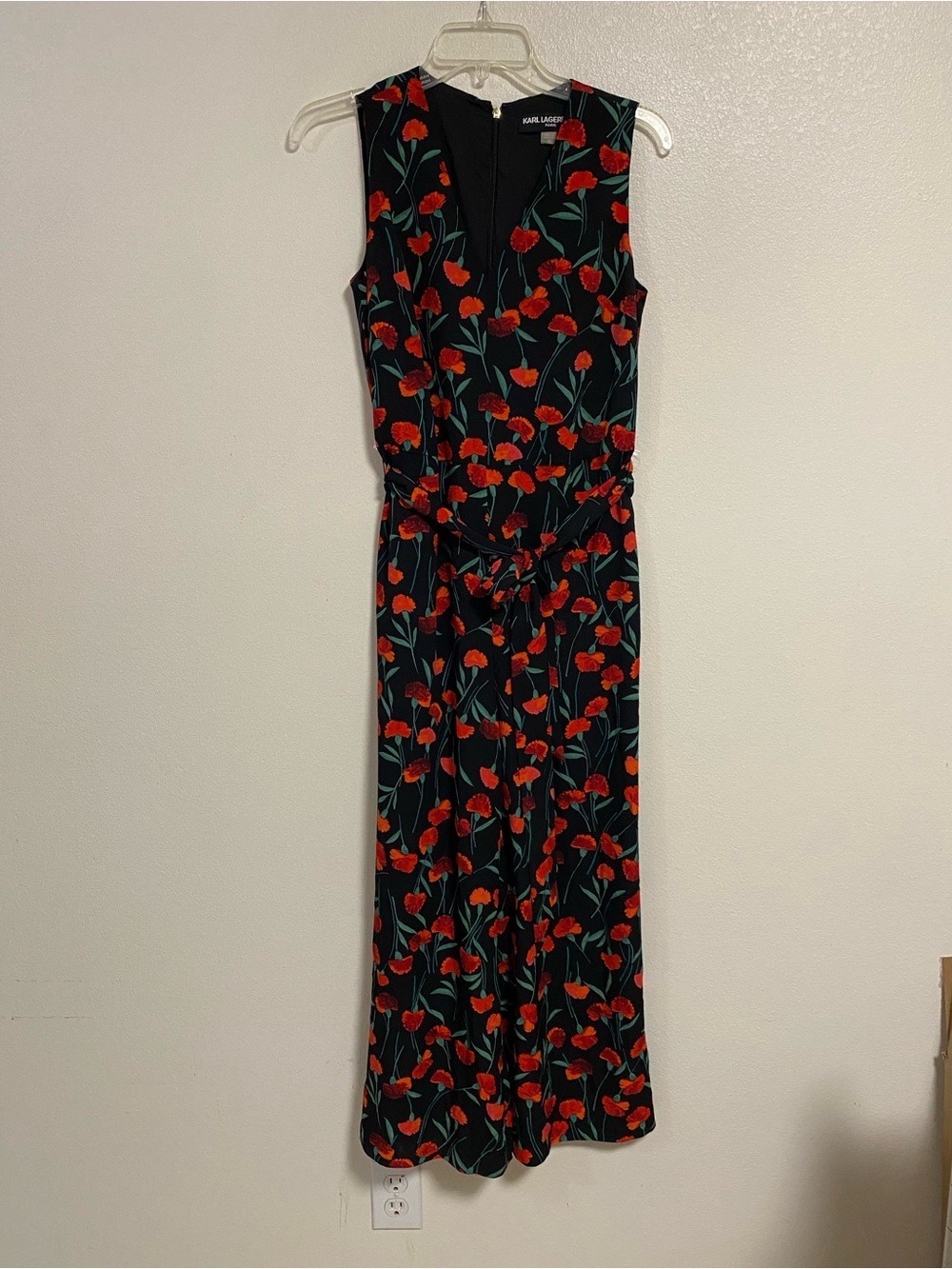 Karl Lagerfeld Jumpsuit Women’s Size 6 Black Red Floral Wide  Leg Jumpsuit